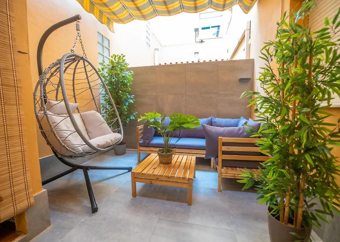 Prensa & Nice Courtyard By Ele Apartments